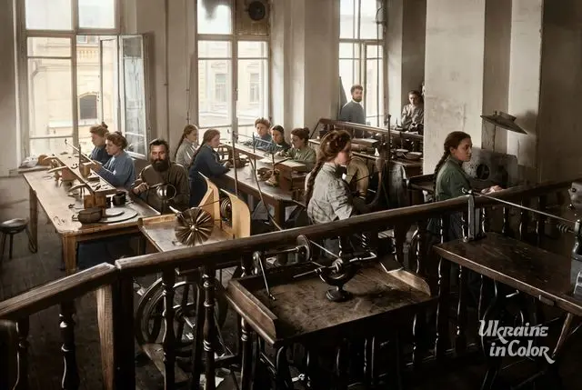Benches at the windows: the fine-work shop