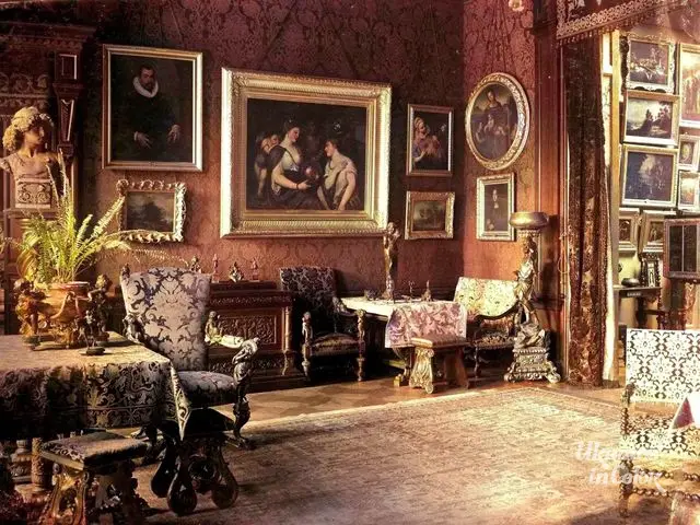 The red living room of the Khanenko family