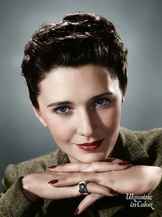 Portrait of a woman wearing a ring