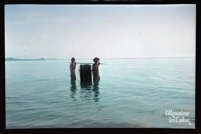 Fishermen on the island of Borneo through the eyes of Sofia Yablonska