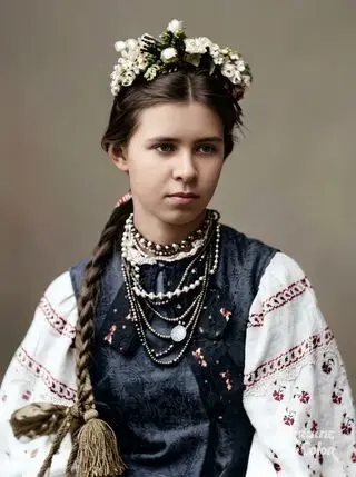 Lesya Ukrainka in a floral wreath