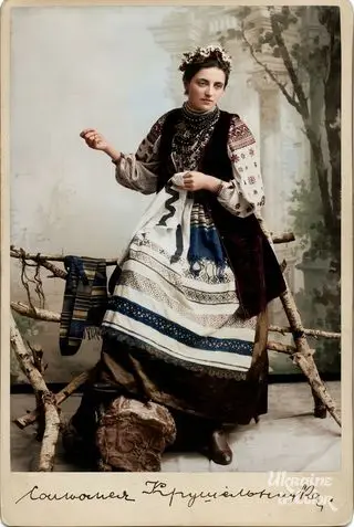 Solomiya Krushelnytska — signed full-length portrait