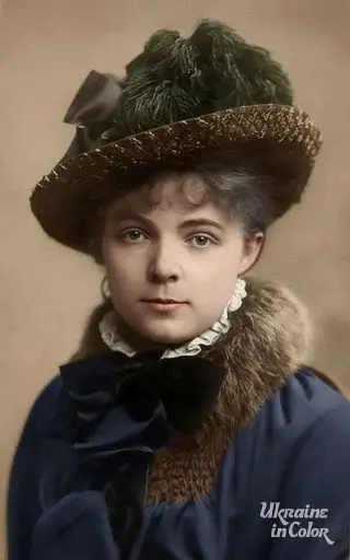 Mariya Bashkirczeva in a hat