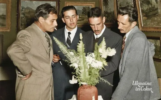 From right to left - Guilherme Matter, Vasco José Taborda, Nelson Luz and Bakun at the exhibition.