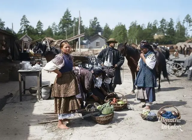 Українські селяни на Київщині наприкінці 1800-х або на початку 1900-х років
